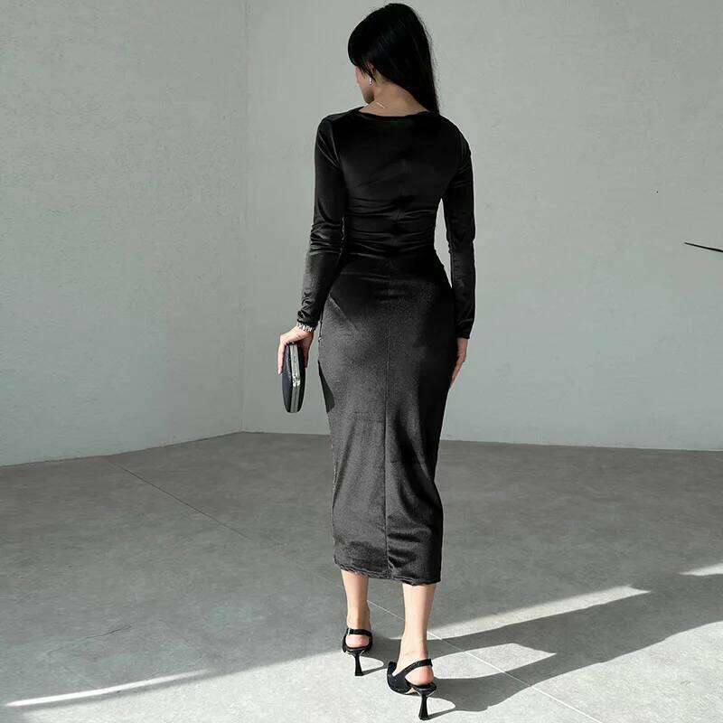 Fashion Autumn and Winter New Long-sleeved Semi-turtleneck Slim Dress Elegant Velvet Women's Solid Color Casual Skirt Z260311