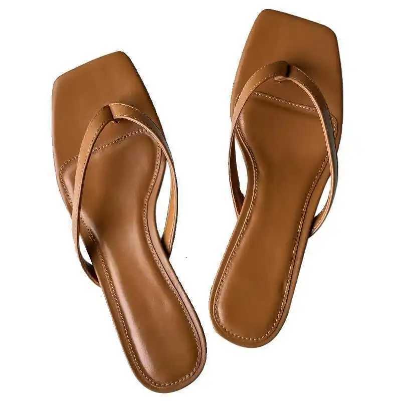 Square-toe flip-flops for women stylish and mid-heel K260311