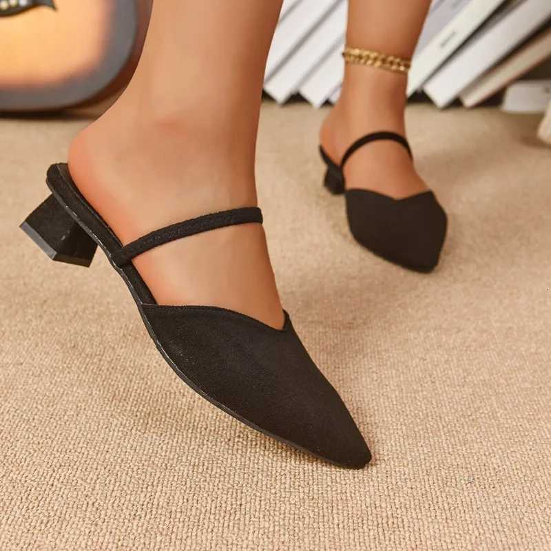 Fashion Velvet Bread Head Semi-drag Summer New Pointed Toe Shallow Cuff Foot Non-slip Wear-resistant Square Heel Shoes K260311