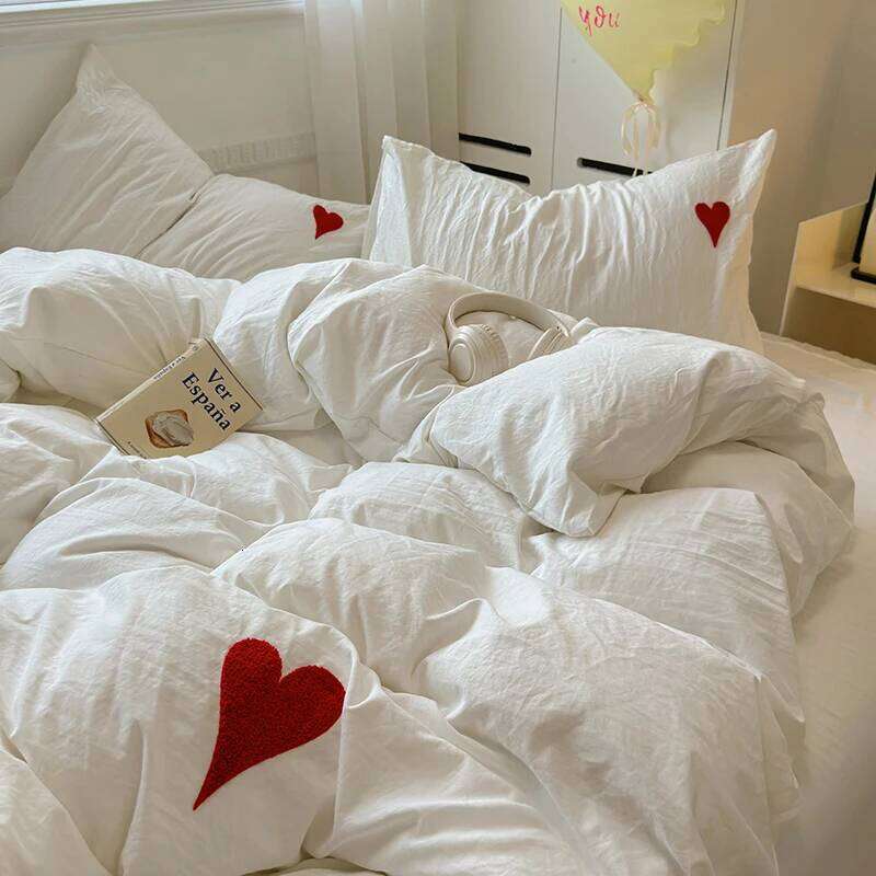 3pcs Black White Duvet Set 1*Duvet Cover + 2*Pillowcase, Without Core,Red heart embroidery Bedding Set, Soft Comfortable H260311