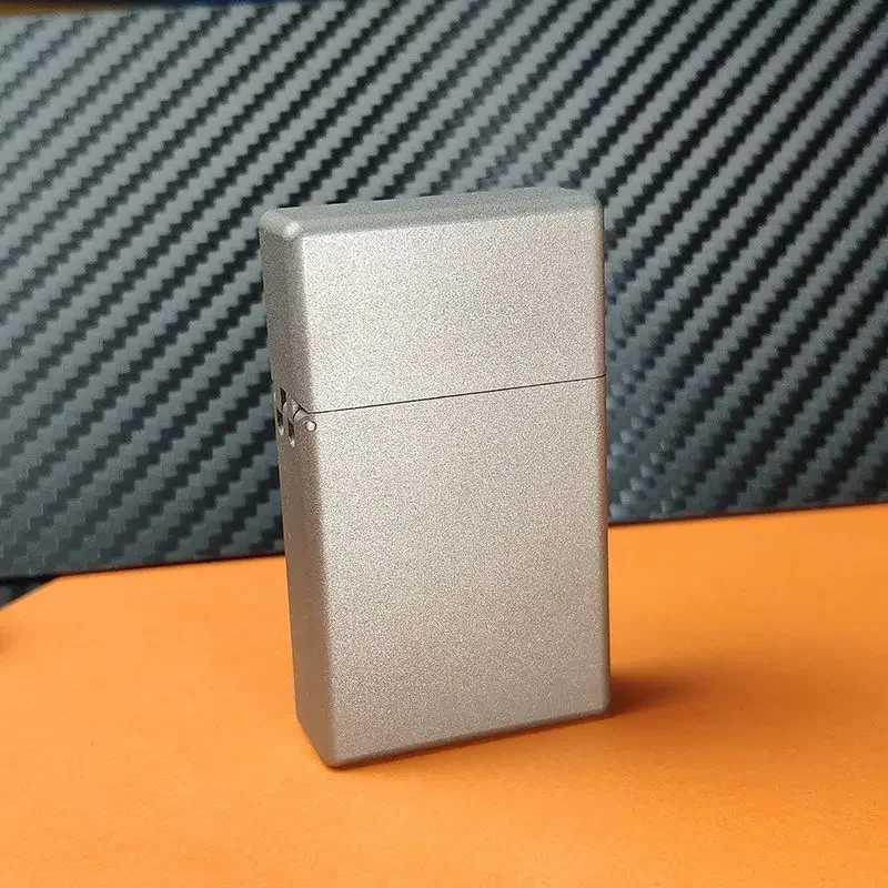 Titanium Alloy Heavy Armor Thickened Narrow Version Kerosene Lighter Windproof Personalized High-end Gift To Friendsds N2603111