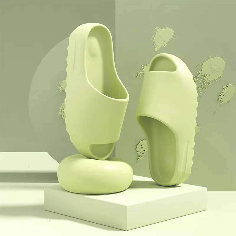 Kidmi Trendy Brand Classic Beach Summer Men Casual EVA Flat Slippers Unisex Women Bathroom Shoes