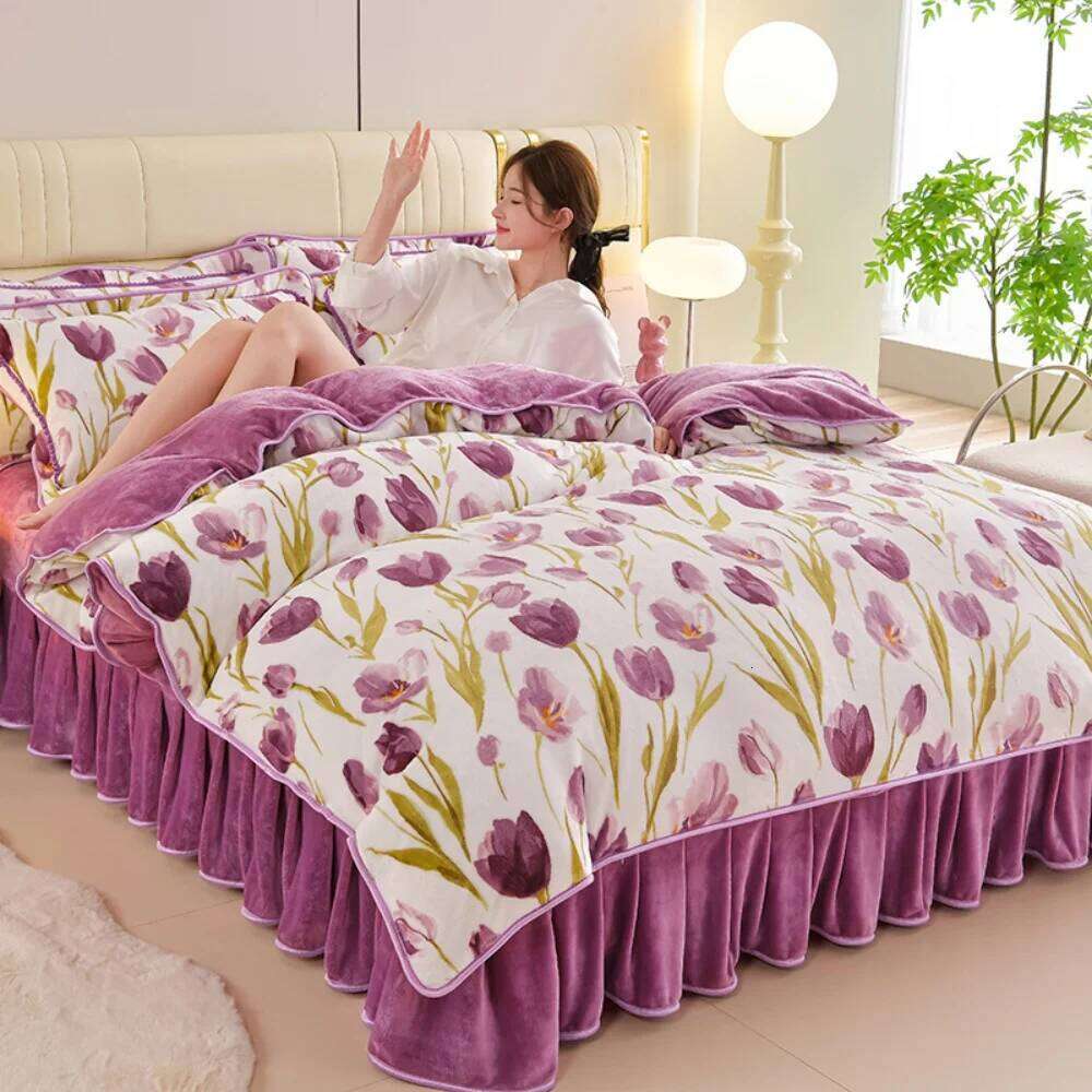 Milk Velvet Winter Warm Four Piece Soft Thickened Bedding Quilt Pillowcase Bed Sheet Anti-static Duvet Cover Set H260311