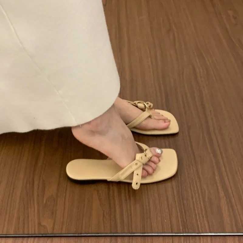 Summer Studded Sandals Womens Outside Wear New Vintage Square Toe Open Toe Clip Toe Soft Sole Non-slip Wear-resistant Flats K260311