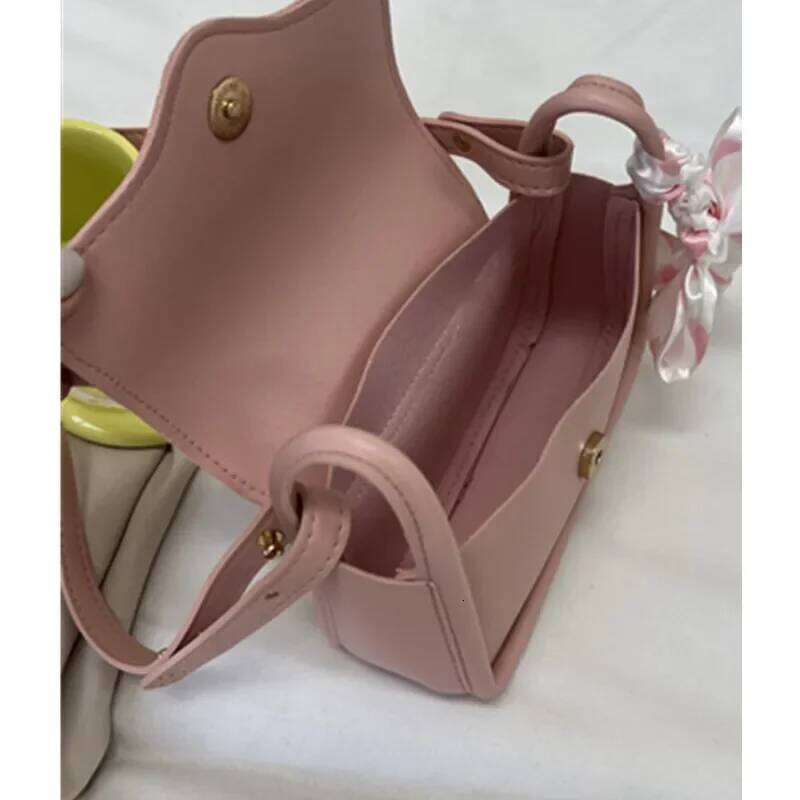 Cute Love Heart Women's Small Square Shoulder Bags Fashion Female Messenger Bag Simple Ladies Crossbody Purse Handbag with Scarf XJ260311