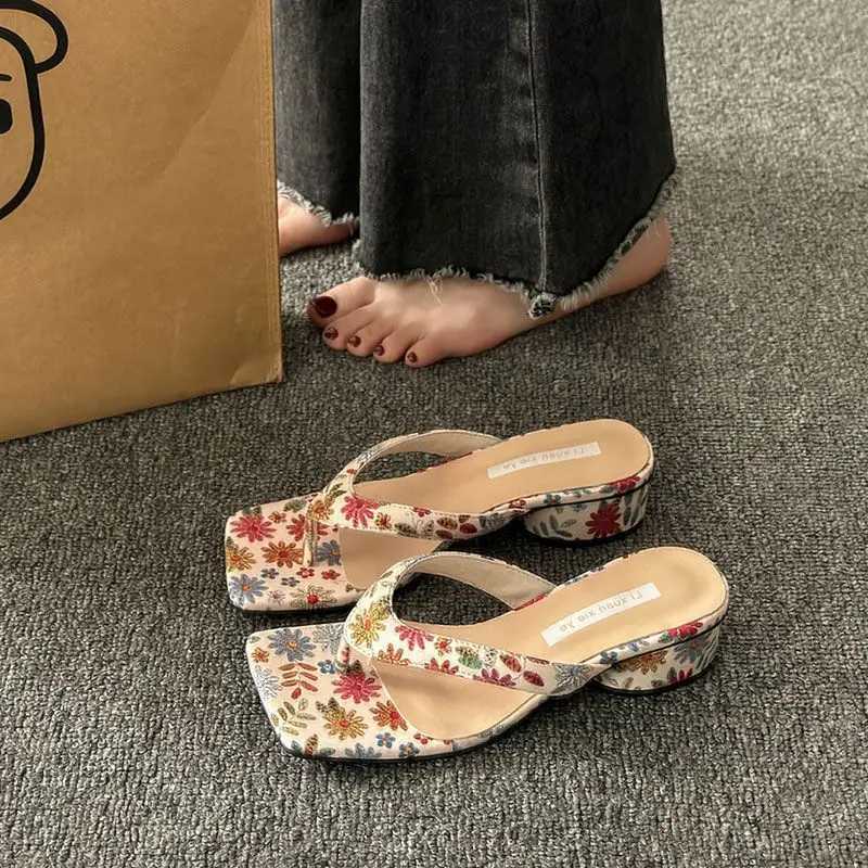 Summer Clip Toe Women Slippes New Fashion Elegant Wedges Heel Slides Shoes Ladies Casual Outdoor Beach Flip Flops Sandalias K260311
