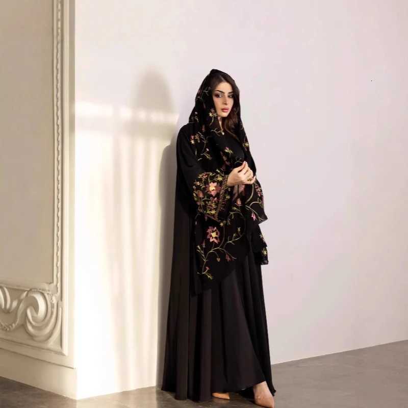 Eid Dress Suit Women Muslim Party Abaya Dresses 2 Piece Sets Headscarf Long Robe Embroidery Jalabiya Kaftan Vestidos Morocco X260311
