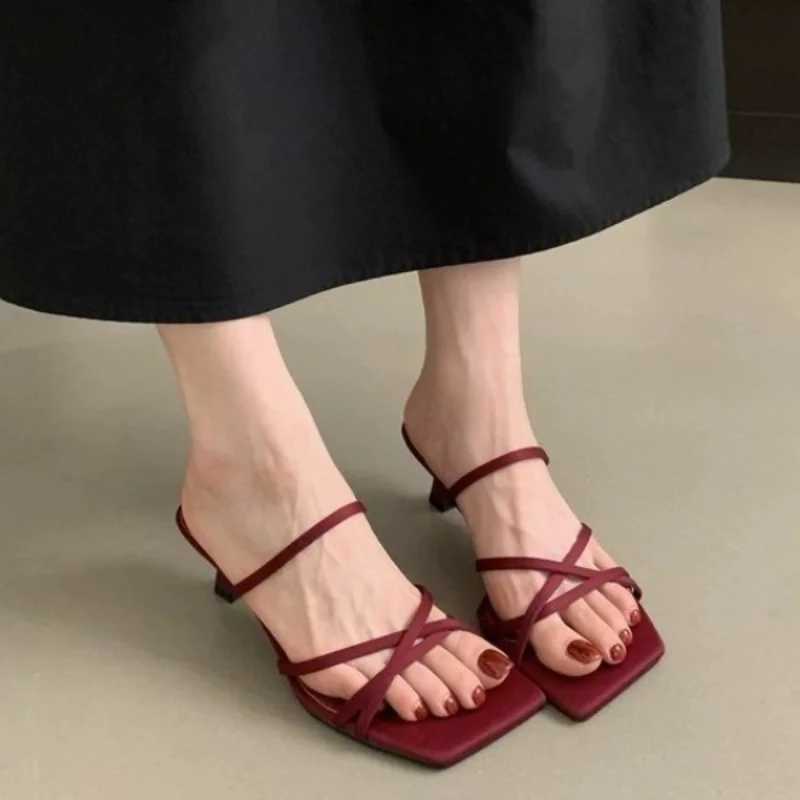 2025 New Toe Elegant Wedge Sandals Womens French Outwear Summer Casual Beach K260311