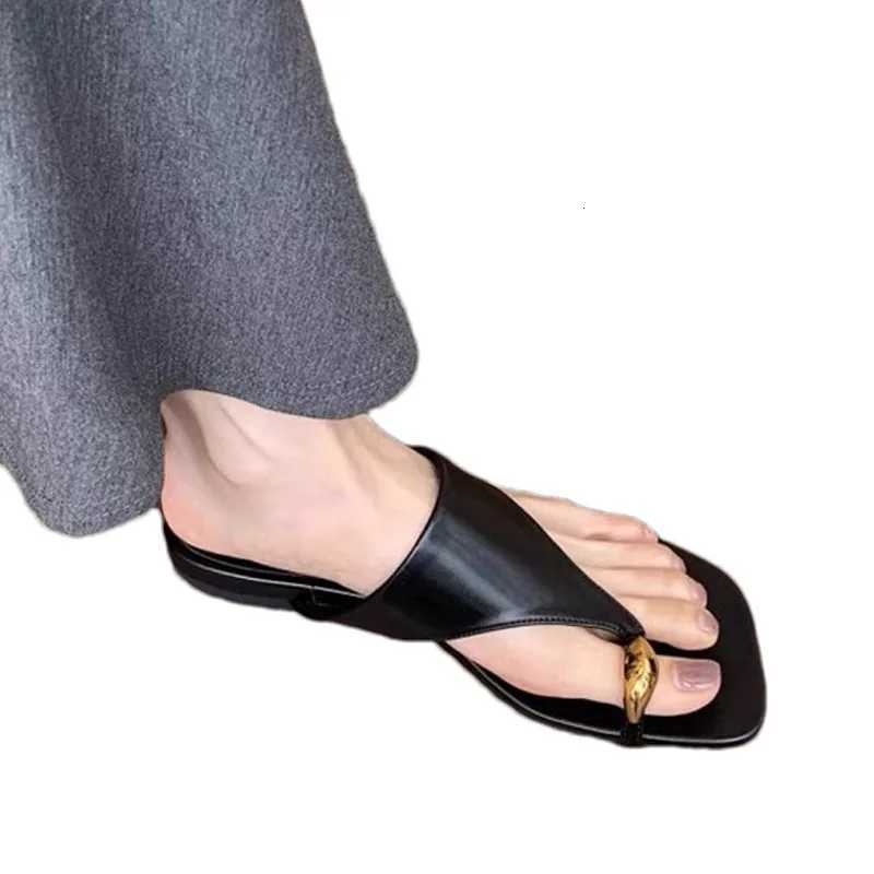 Women Flats 2025 New Summer Shoes Designer Flip Flops Fashion Clip Toe Slingback Sandals Casual Beach Zapatillas Mujer K260311