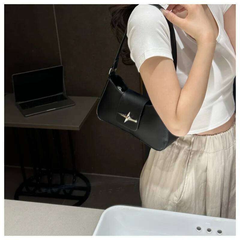 Y2K Vintage Small Purse for Women Classic PU Leather Shoulder Ladies Underarm Handbag Fashionable Daily Crossbody Bag XJ260311