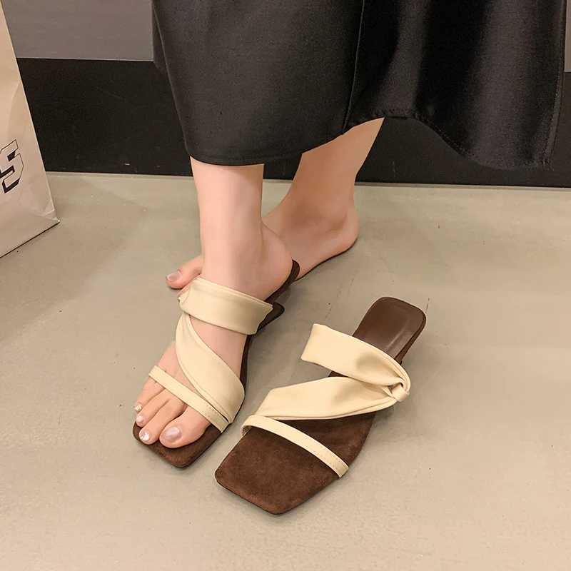 2025 New Fashion Square Head Open Toe Summer Elegant Bow Designer Opposite Heel Dress Party Zapatillas Mujer K260311
