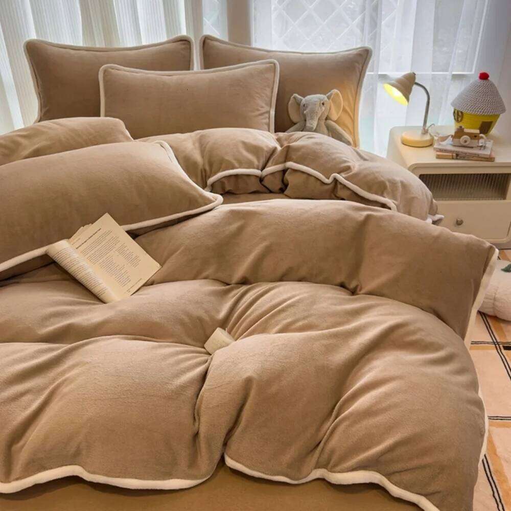 Solid Color Thickened Milk Velvet Bedding Winter Warm Duvet Quilt Cover Bed Sheet Pillowcase Soft Four-Piece Set H260311