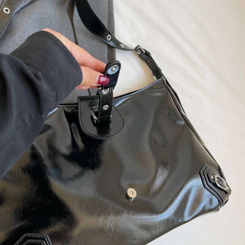 MOODS Retro Shoulder Bags For Women Glossy Soft PU Leather Belt Buckle Design Cross Body Hobo Bag 2024 Designer Handbags Luxury XJ260311