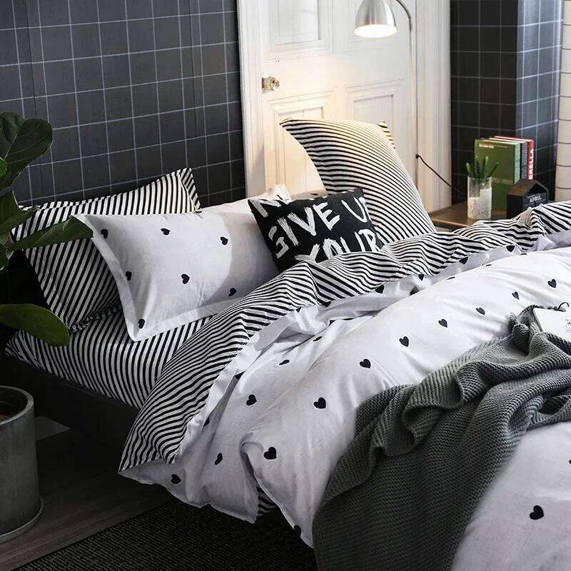 Heart Print Duvet King Size Reversible Bedding Set Microfiber Modern 1 Quilt Cover Zipper Closure with 2 Pillowcases H260311