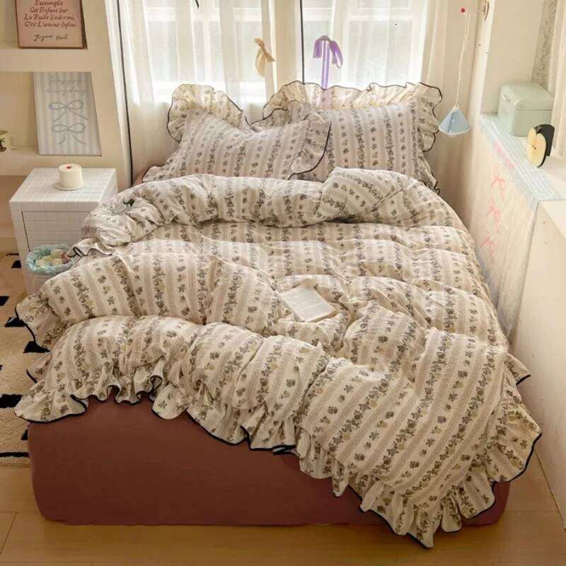 2025 new cream lace girl powder grid Korean version bed four-piece set washed cotton double-layer yarn quilt cover dormitory H260311