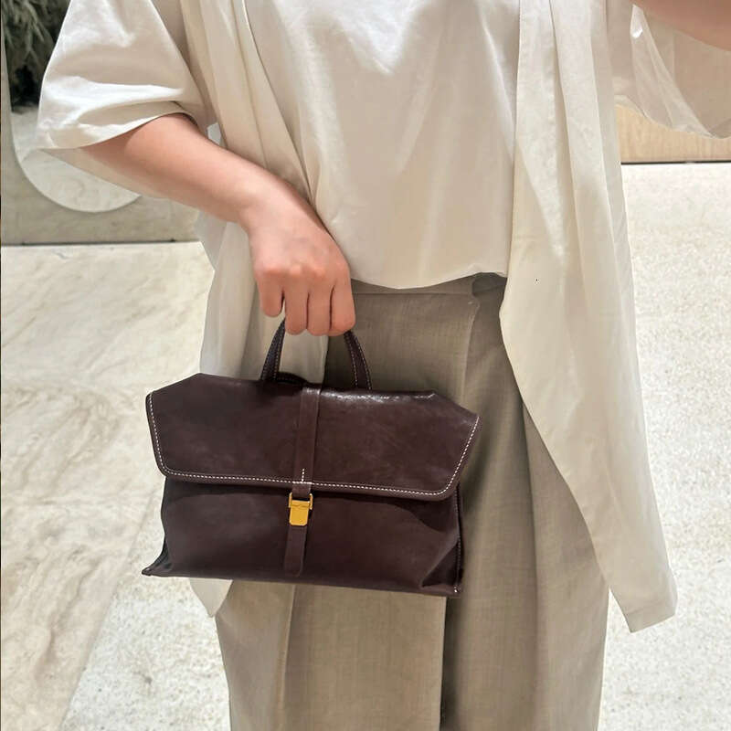 Luxury Shoulder Bags Totes Hobo Top Layer Cowhide Messenger Hot Selling Genuine Leather Women S Niche Single Crossbody Bag Large Capacity Commuter Han
