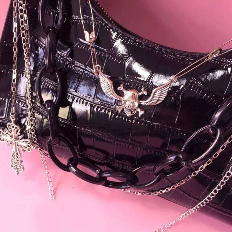 Gothic Dark Punk Underarm With Skull Shoulder Y2k Chain Crocodile Pattern Crossbody Bag Korean Popular Aesthetic Bags XJ260311