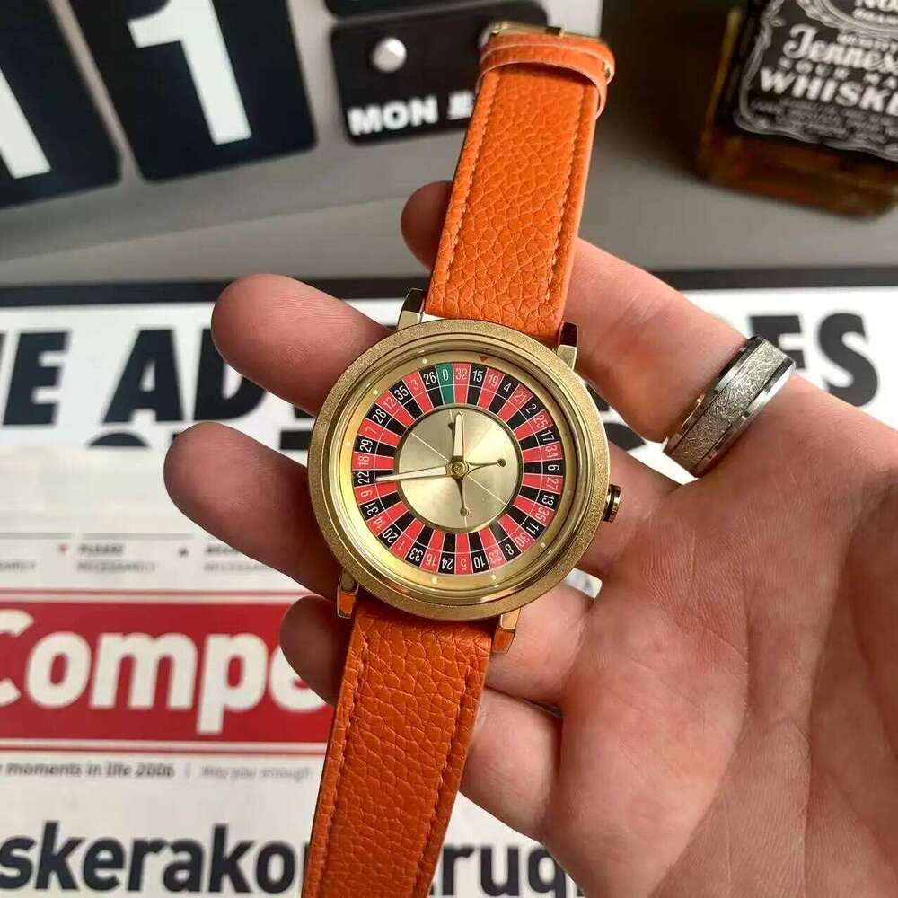 Luxury Quartz Watches Rotate the dial Unique and Innovative Design Concept Gold-Tone Sports Men's Watch
