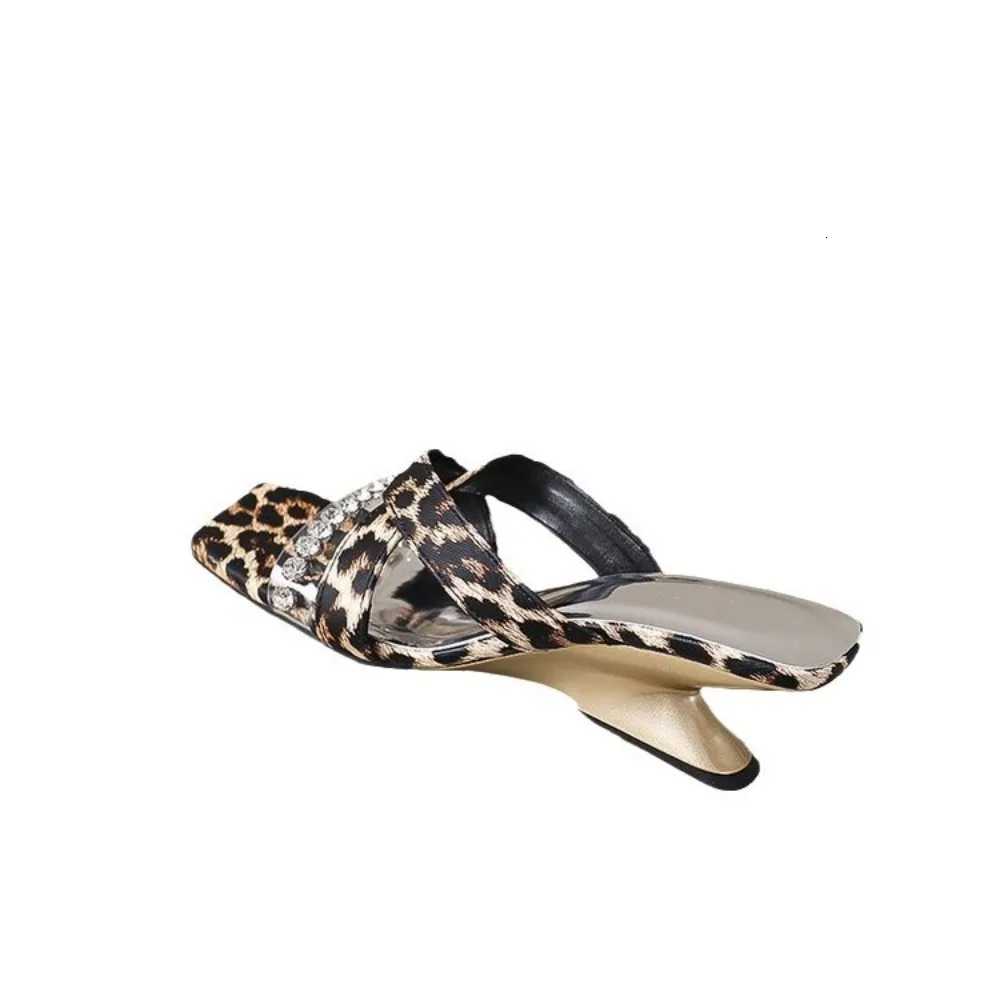 Leopard High Heels Shoes Women Sandals Party Pointed Toe Dress Shoes Summer Slippers 2025 Designer Mules New Female Pumps Slides K260311