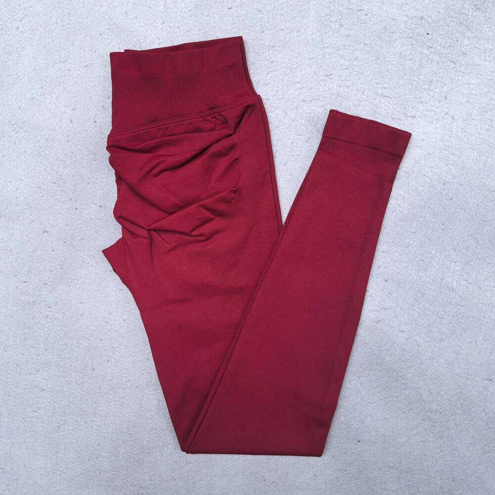 New Seamless Yoga Set Women Gym Clothing Scrunch Bum Legging Padded Tank Top Workout Outfits Fitness Sportswear Suits 26H0311