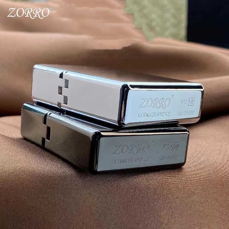 912 Retro High End Waterproof Sealed Armor Constantine Kerosen e Lighter 3/5 Hinge Metal Petrol Lighter Mens Gift N260311