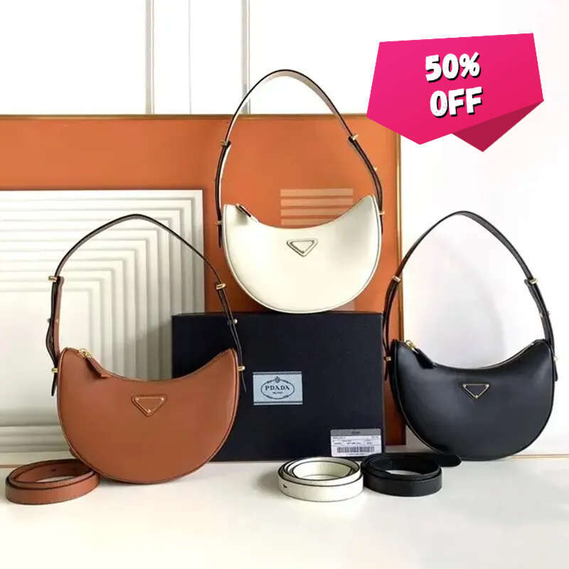 Designer Luxury Crescent Arqwe Fashion armpit handbag Black crossbody Three in one cowhide shoulder Classic black dumpling bag purse