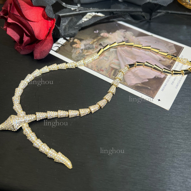 2026 Fashion Snake Full Diamond Designer Necklace Luxury Brand Women's Jewelry High End Ins Luxury Necklace Earrings Bracelet Accessories Set Who