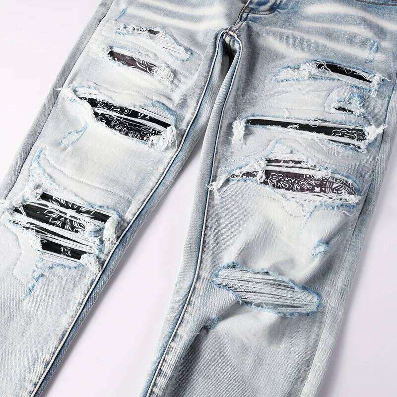 Y2k Fashion New Men's Quality Washed Nostalgic Perforated Light Blue Jeans High Street Hip Hop Brand Pants H Z260225