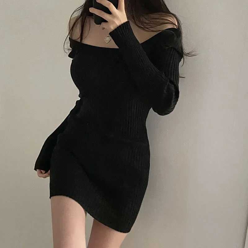 2025 Fall Winter Skinny Knitted Dress Women Black Sexy Bodycon Mini Dresses Female Elegant Slim Long Sleeve Sweater Dress M260311