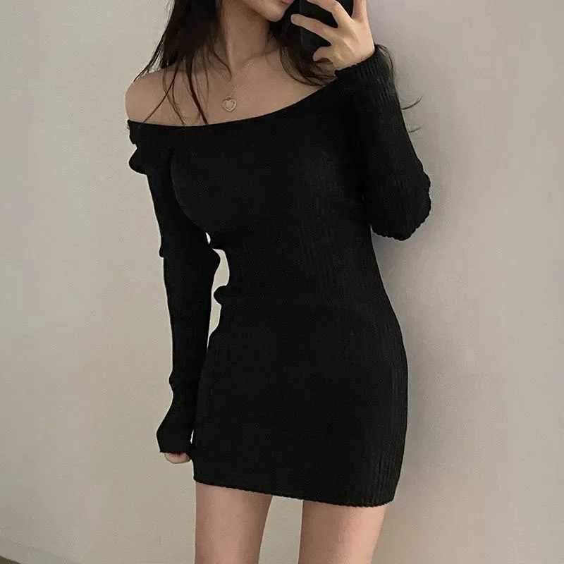 2025 Fall Winter Skinny Knitted Dress Women Black Sexy Bodycon Mini Dresses Female Elegant Slim Long Sleeve Sweater Dress M260311