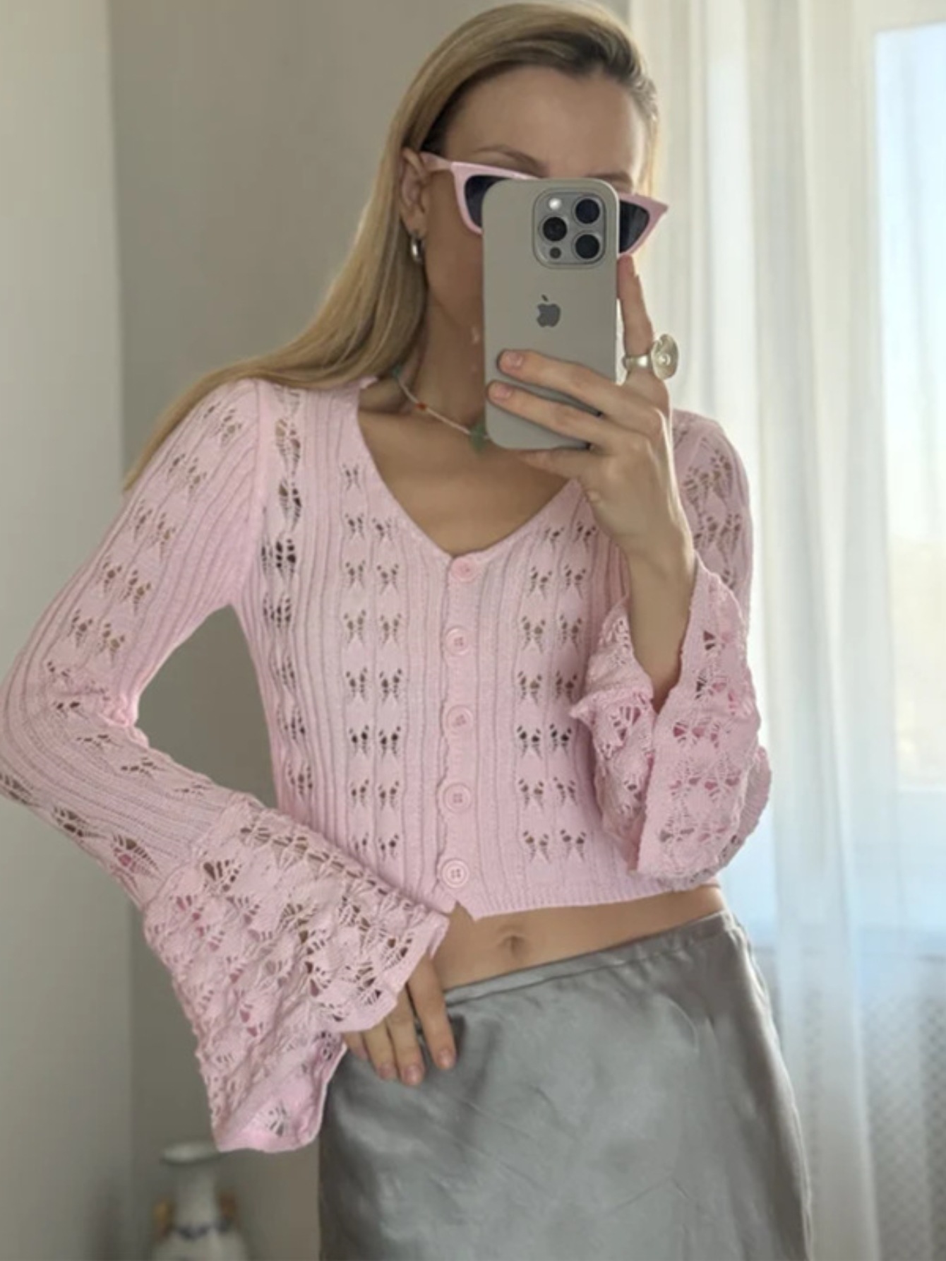 Knitwear Hollow Out Sweater Cardigan Women V-Neck Long Sleeve See Through Cropped Top Summer Knit Patchwork Cardigan Top R260311