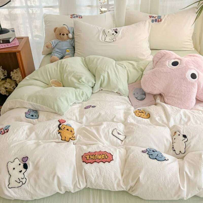 New A-class all four piece set, super soft towels, embroidered bed sheets, duvet covers, dormitory washable cotton H260311