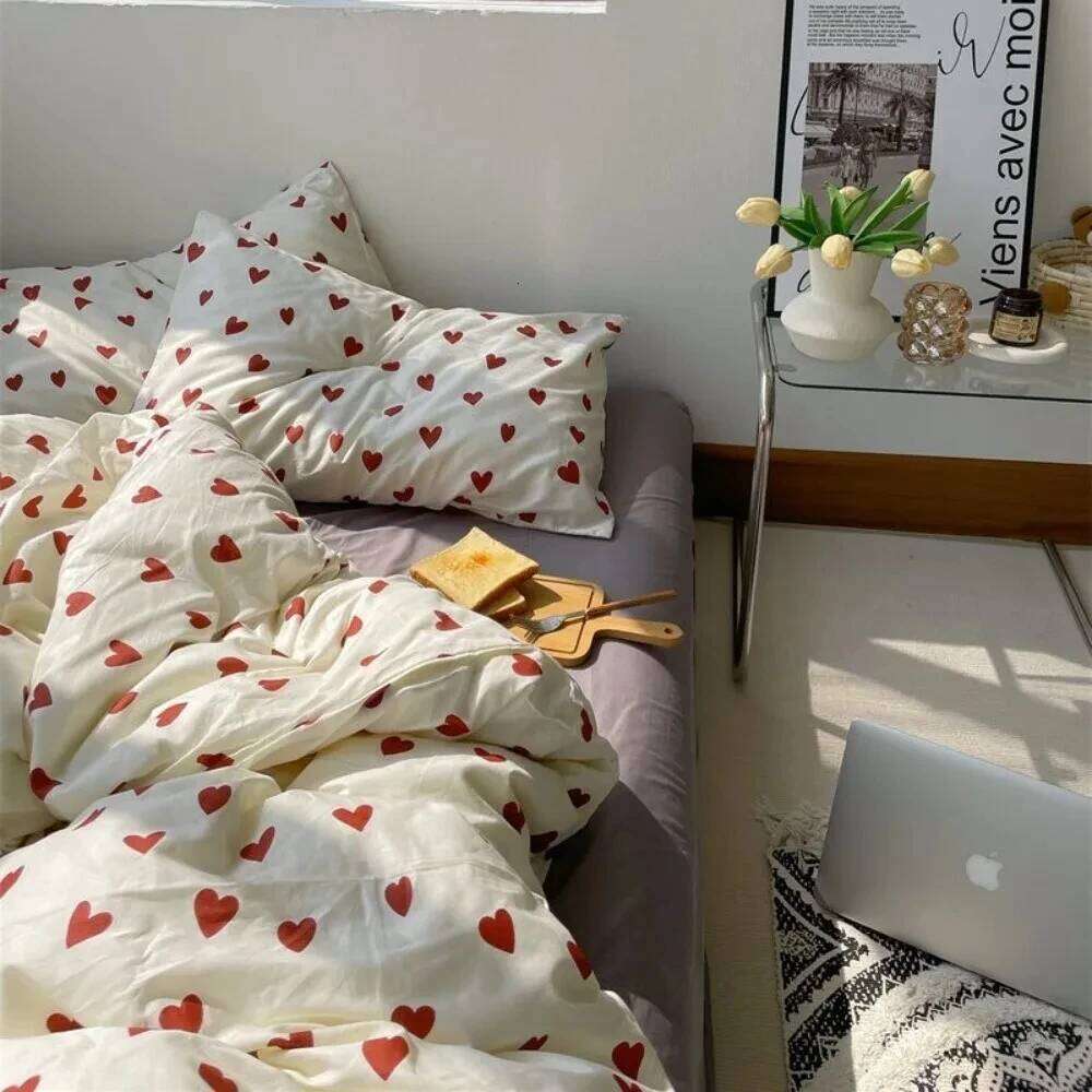 Korean Style Bedding Kid Adult Twin Full Queen Size Flat Sheet Set Pillowcase Bed Linen Love Heart Duvet Cover H260311