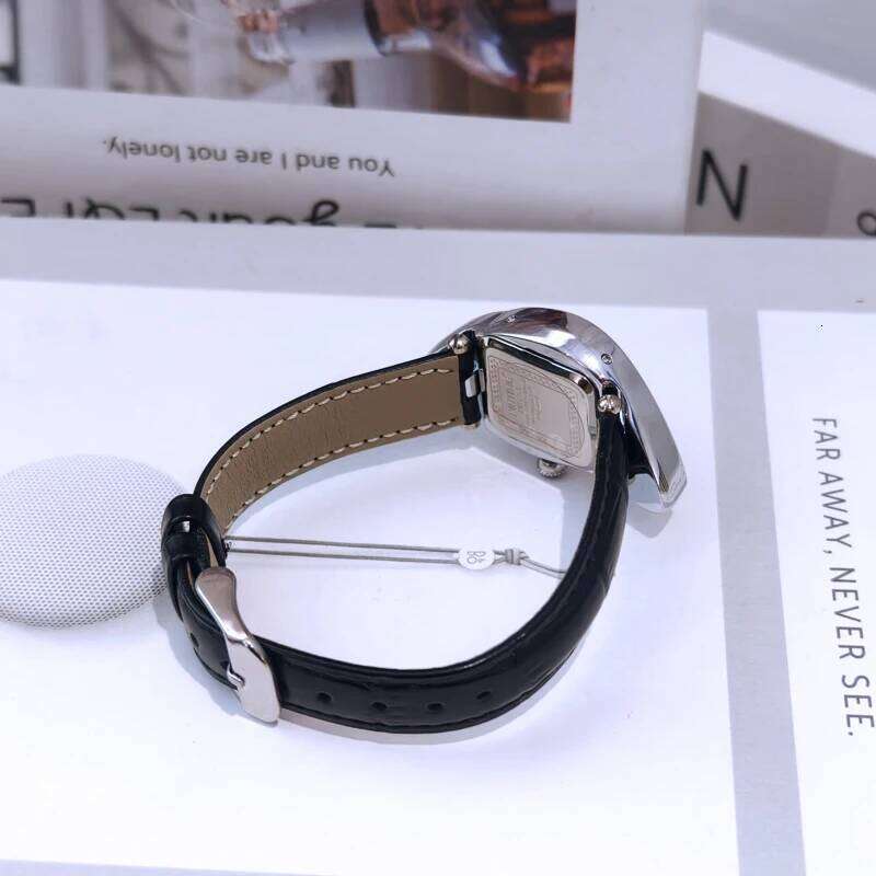 Y2K Medieval Collection Innovative Irregular Watch Leather Strap Fashion Avant-Garde Niche Design Quartz Wristwatch