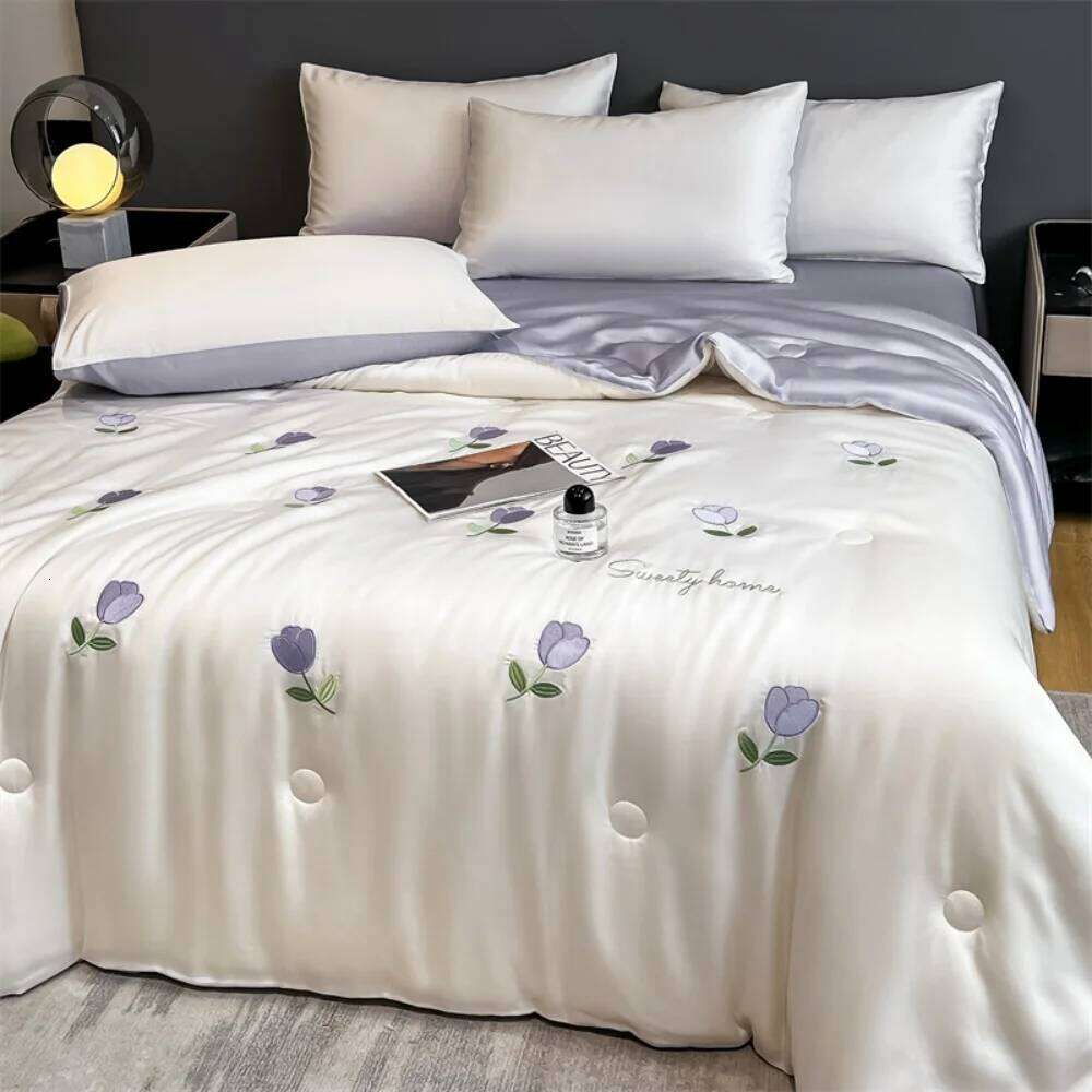 Cooling Ice Silk Summer Four-Piece Embroidery Thin Quilt Bed Sheet With Pillowcases Air Conditioner Bedding Set H260311