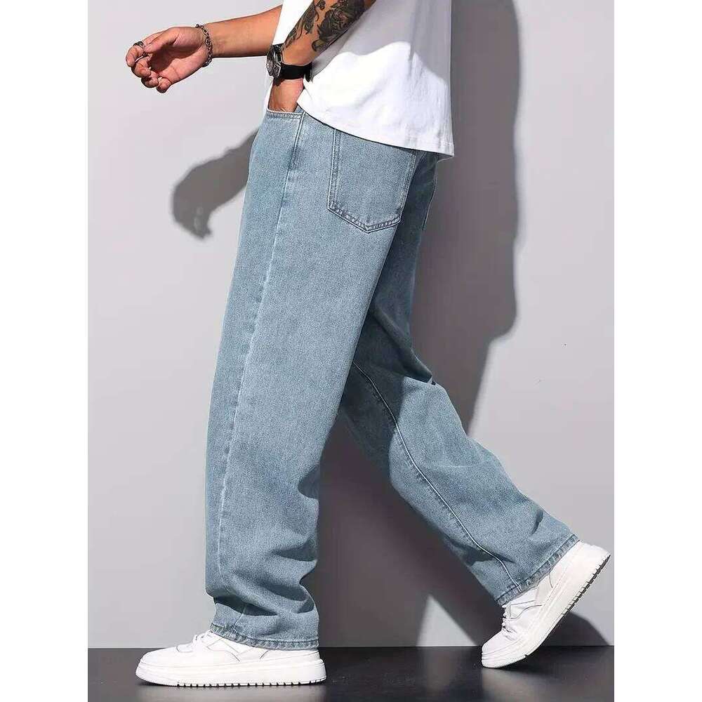 Straight Leg Jeans Light Blue Washed Men's Urban Pants with Soft Finish for Modern Casual Style Wear Z260225