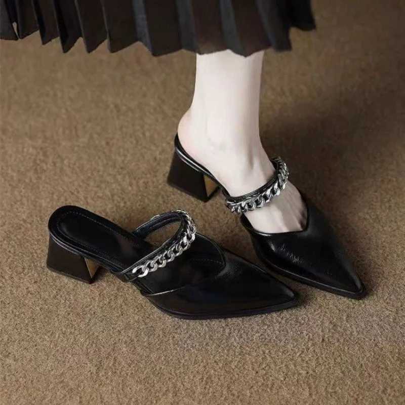 Summer New Baotou Sandals Pointed Toe Shallow Mouth Metal Chain One Slip Strap Anti-slip Outer Wear Square Heel High Heels K260311
