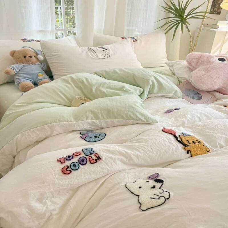 New A-class all four piece set, super soft towels, embroidered bed sheets, duvet covers, dormitory washable cotton H260311