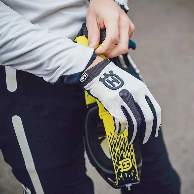 moto breathable thin cycling gloves outdoor sports sunscreen classic simple and versat Long finger wear gloves M260311