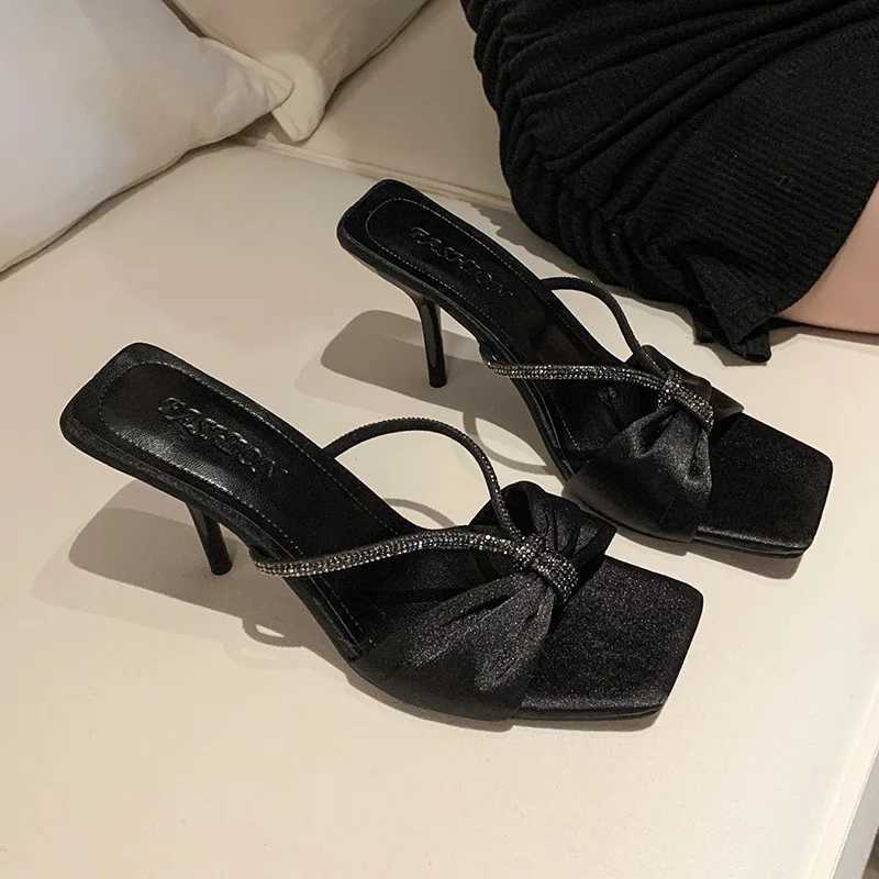 Silk sandals for women in the summer of 2025 butterfly condensation toe high heels for wearing outside cool K260311
