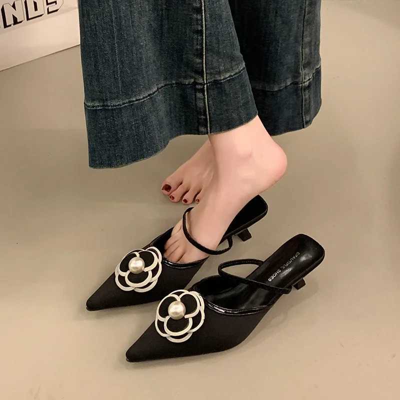 2025 New Solid Color Flower Baobao Head Half Drag Shoes Summer New Temperament Pointed Head Fashion Comfortable Casual Shoes K260311