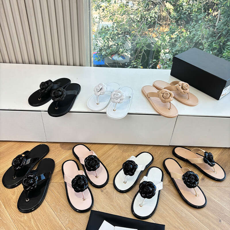 Classic Women Designer Slide Sandals Summer Fashion Flat Slippers Comfortable Casual Beach Travel Ladies Sandals