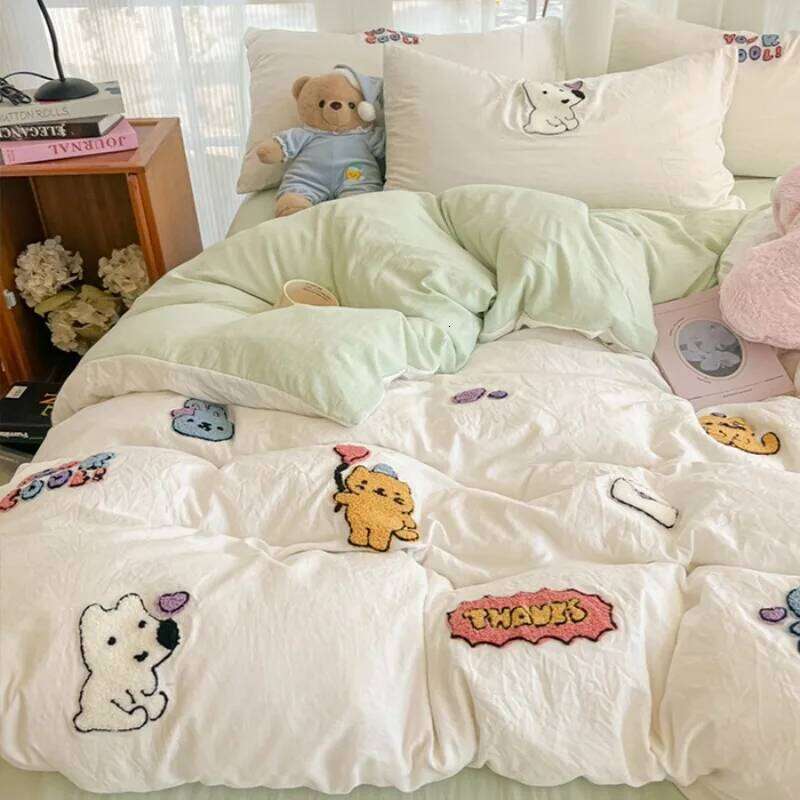 New A-class all four piece set, super soft towels, embroidered bed sheets, duvet covers, dormitory washable cotton H260311