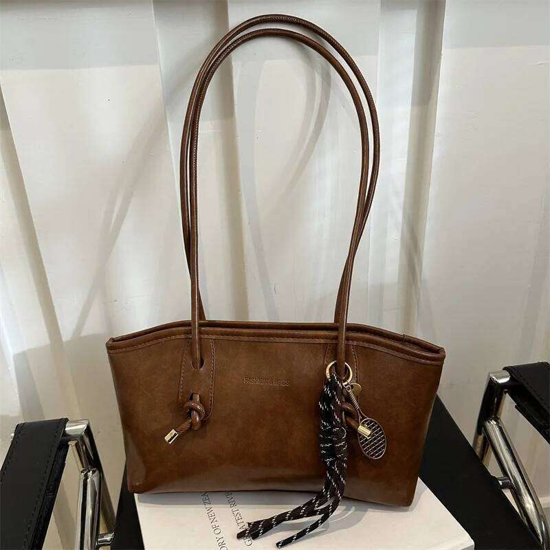 High Quality Texture Vintage Large Capacity Women's Stylish Commuting Armpit Handbag Women Shoulder Fashionable Tote Bag XJ260311