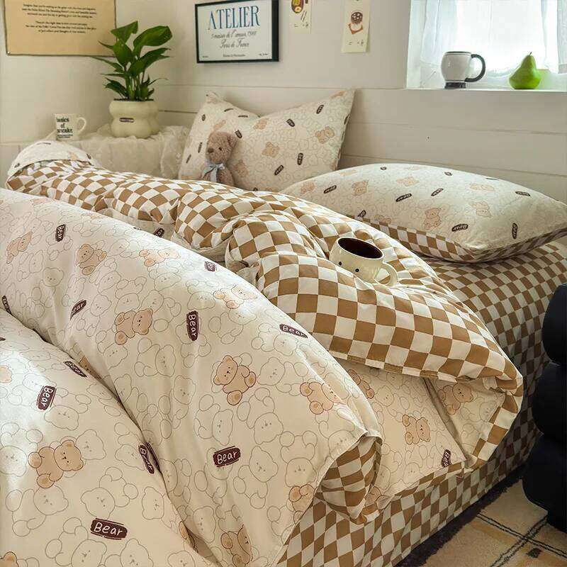 Beige Bear Printed Grid color Bedding Set Cute Dog Duvet Cover Pillowcase Soft Comfortable Bed Sheet For Bedroom 200x230cm 4pcs H260311