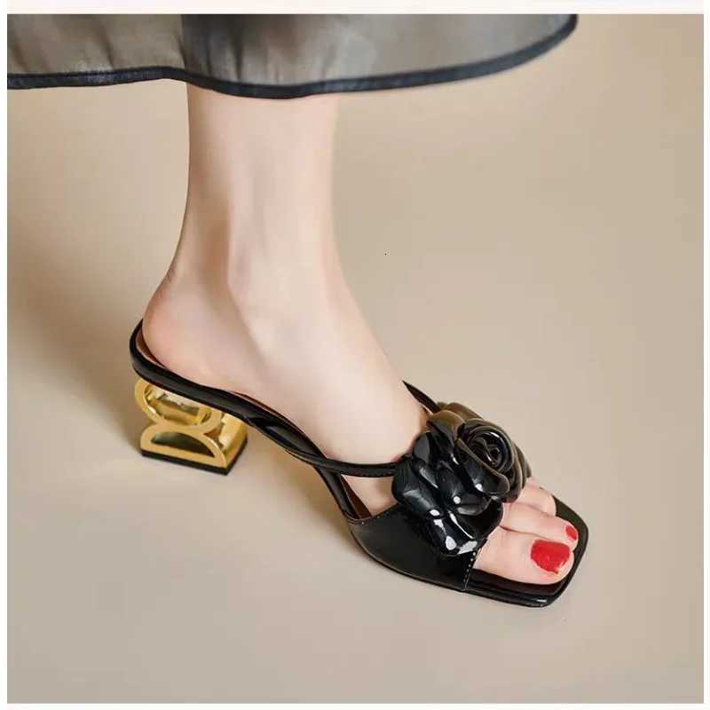Women Shoes 2025 New Summer Fashion Flowers Black Beige Gold Dress Party Wedding Female Sandals Shoes Big Size 34-42 K260311