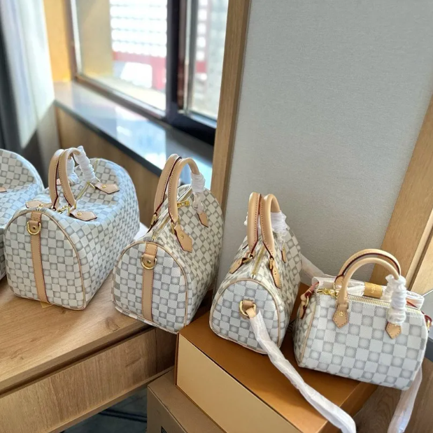 2026 Hot Designer bag Luxury bag Shoulder bag Women's classic vintage nano pillow bag High quality crossbody bag Leather large capacity shopping bag 4 Size