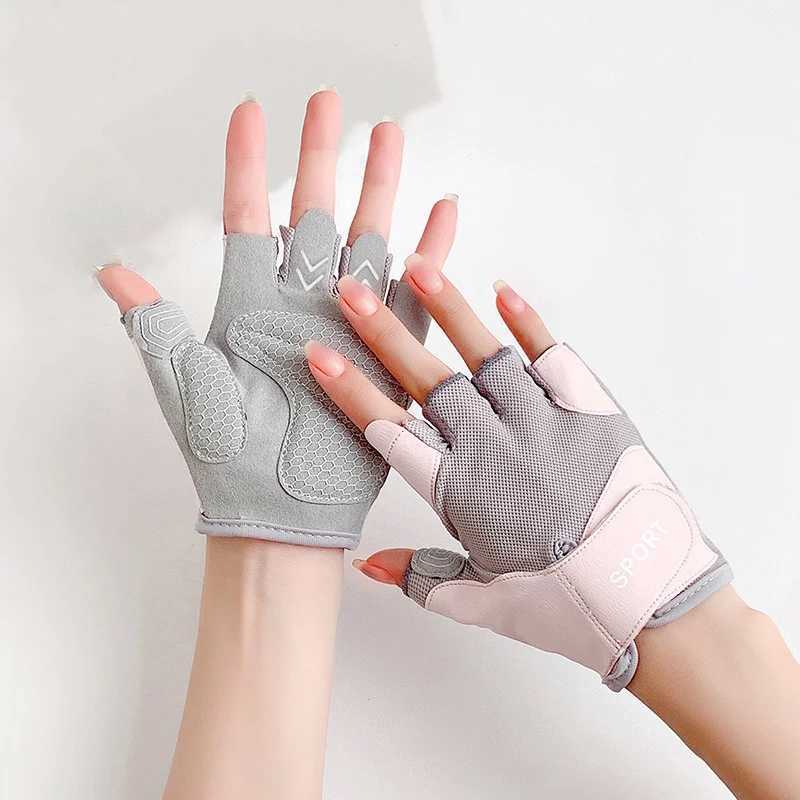 1 Pair Breathable Half-finger Cycling Anti-skid Quick Dry Fitness Gloves Suitable For Road Cycling M260311