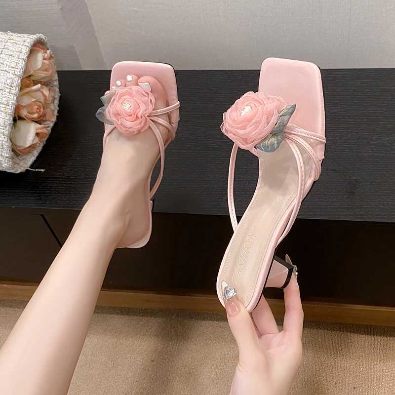 2025 Summer New Soft Leather Square Head Flat Sandals Heel Womens Sandals Slip-On Rubber Outsole Versatile Toe Post K260311