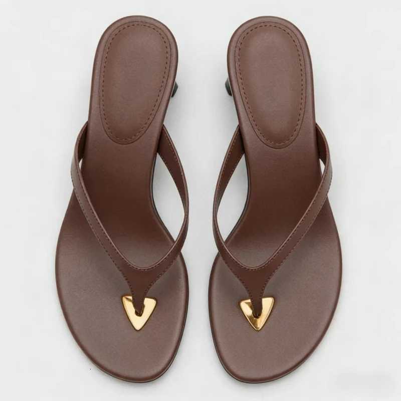 Summer Low Heel Flip Flops Women Concise Casual Beach Shoes High Heeled Sandals Brown Comfort Fashion Women K260311